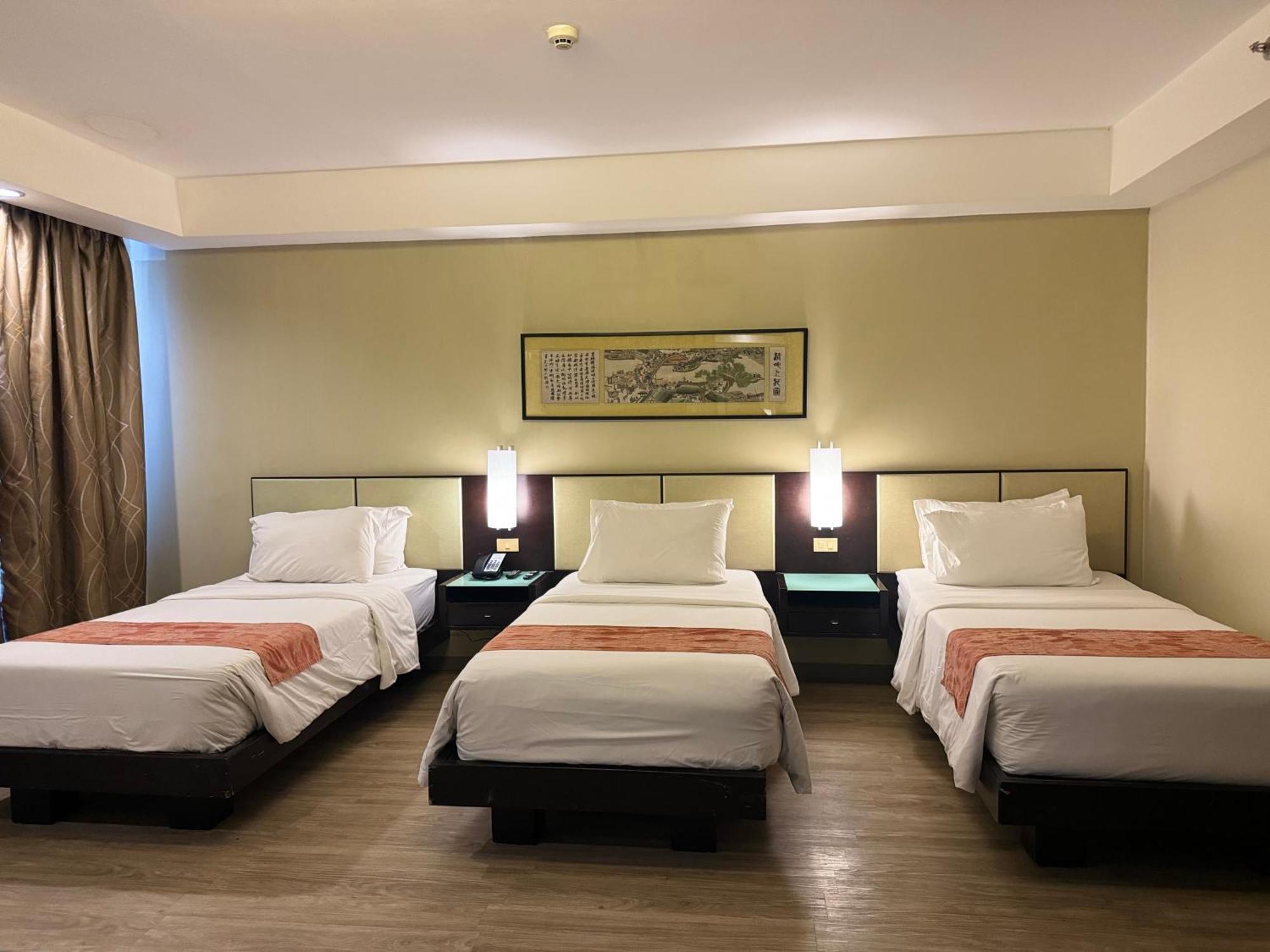 Circle Inn - Iloilo City Center Zewnętrze zdjęcie