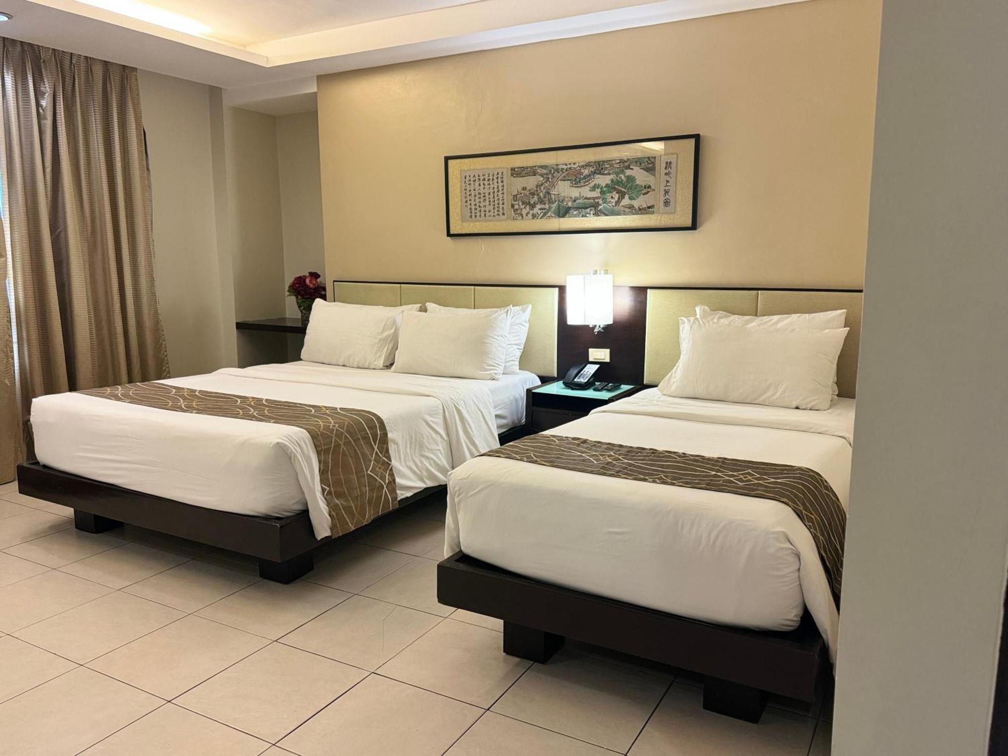 Circle Inn - Iloilo City Center Zewnętrze zdjęcie