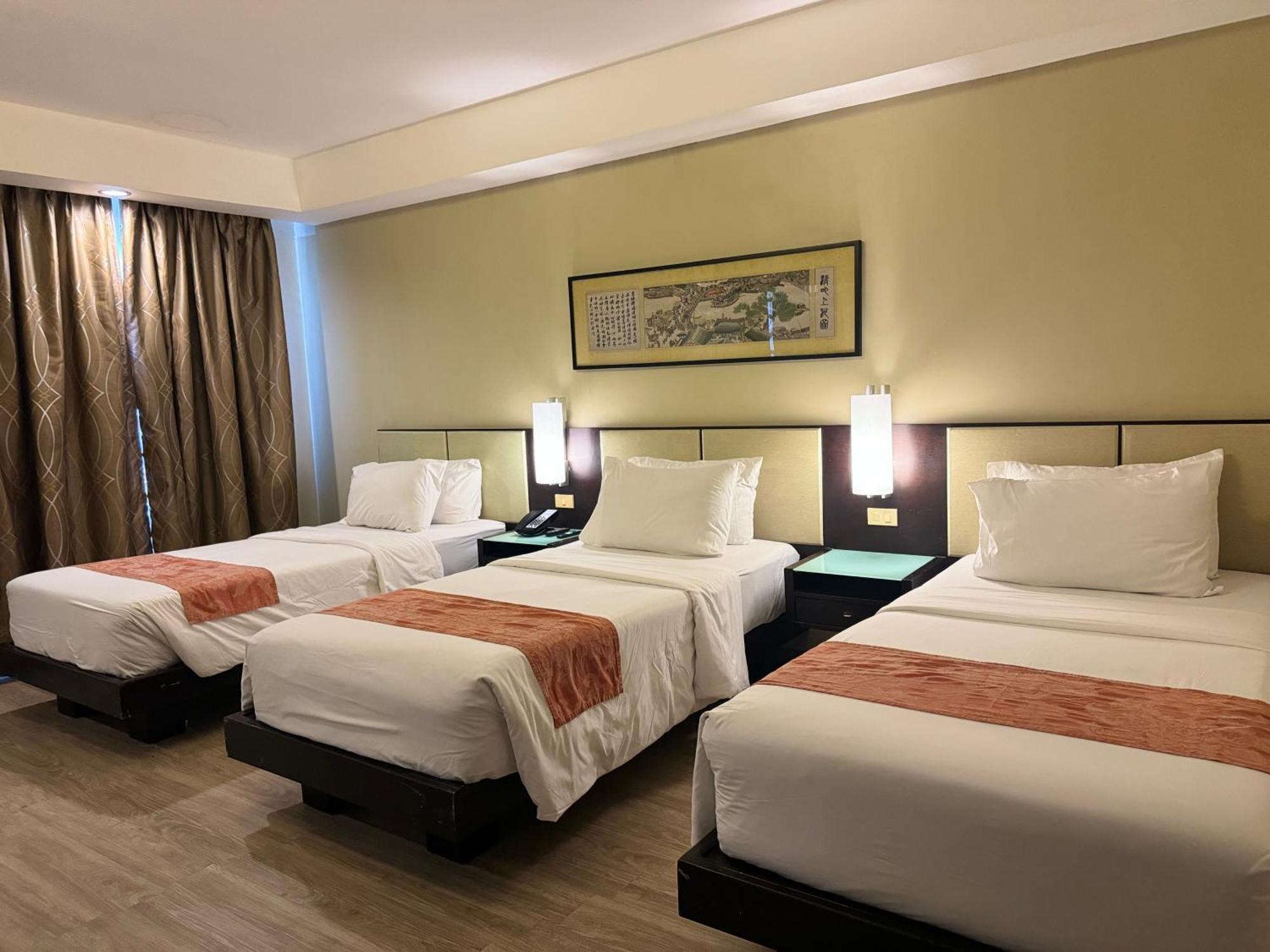 Circle Inn - Iloilo City Center Zewnętrze zdjęcie