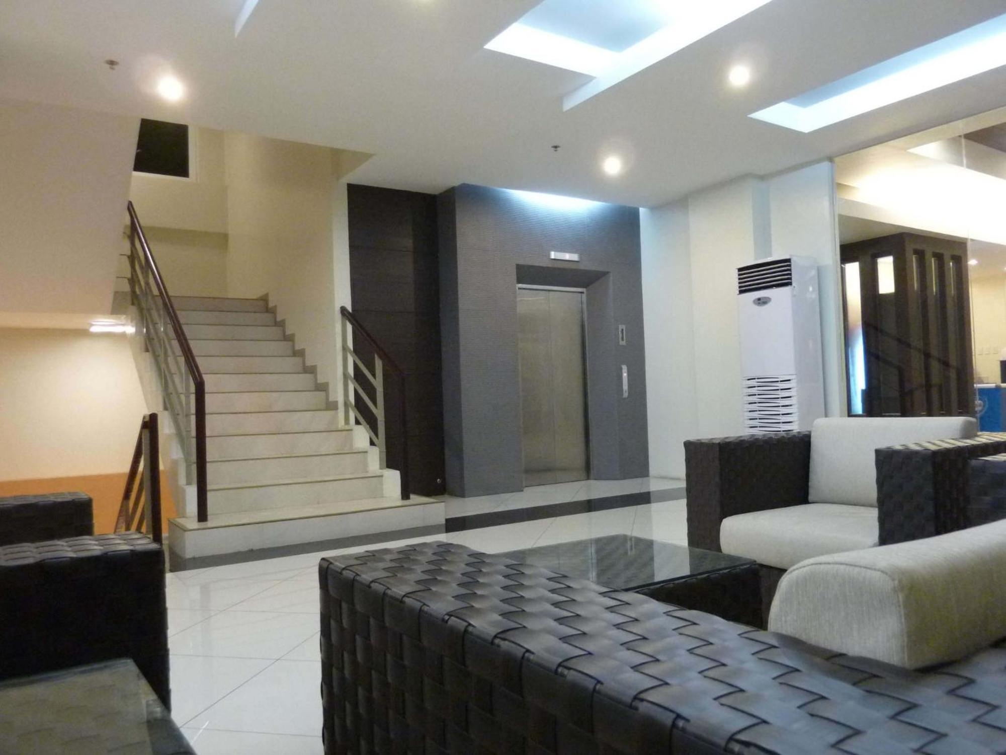 Circle Inn - Iloilo City Center Zewnętrze zdjęcie