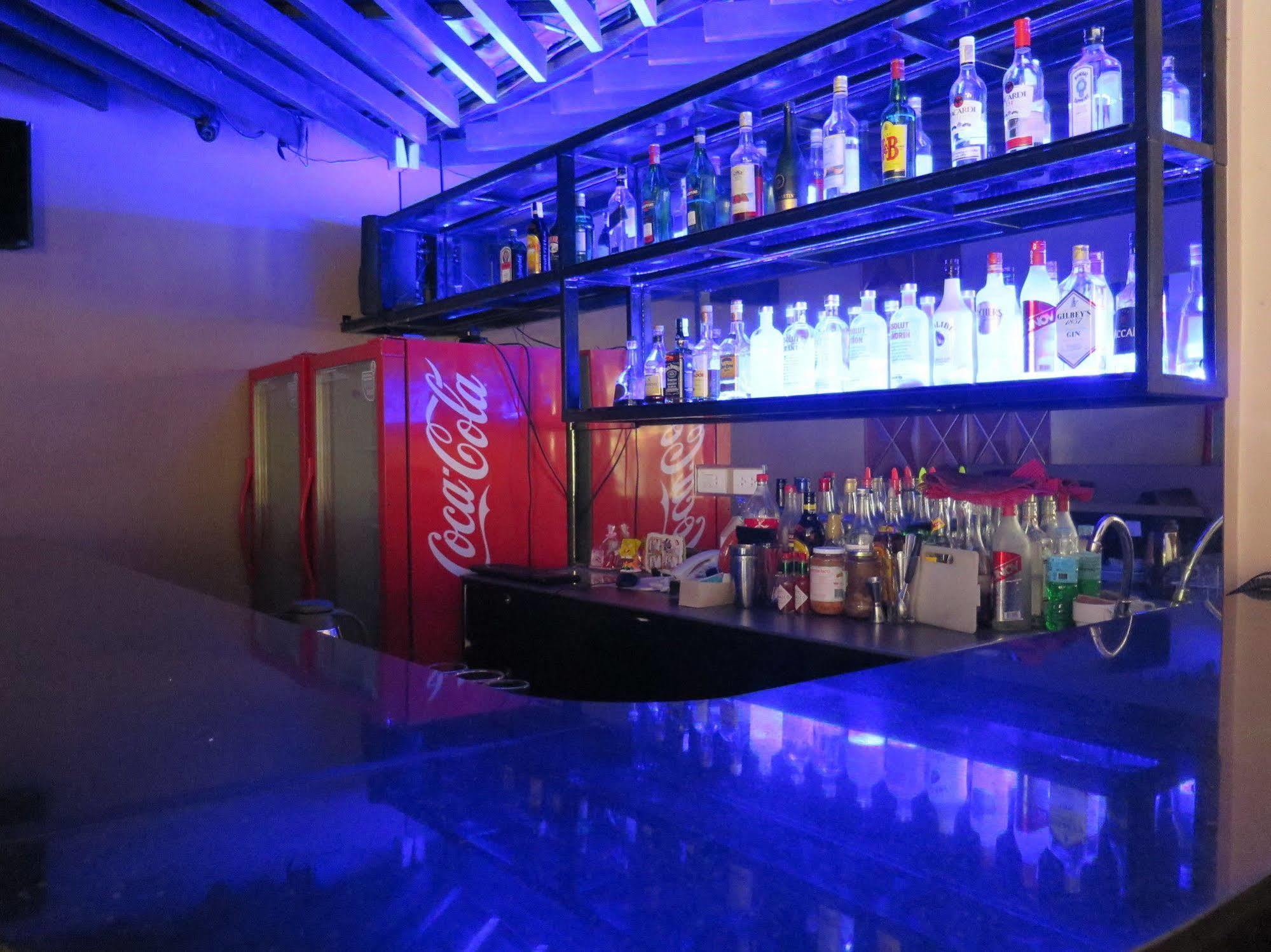 Circle Inn - Iloilo City Center Zewnętrze zdjęcie